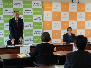 合同記者説明会の様子