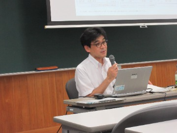 猪上次長による講義の様子