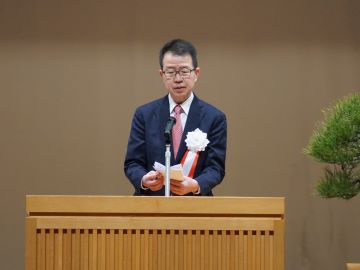 式辞を述べる仙台中国四国農政局長