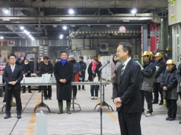 挨拶する中国四国農政局郷局長