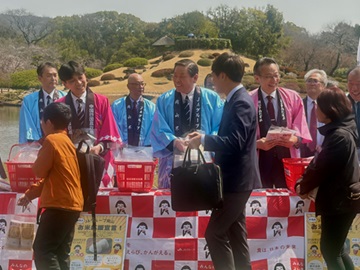 お米配布の様子