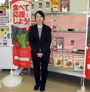 御協力いただいている食堂の篠原店長さん