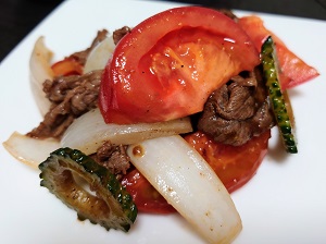 牛肉とトマトの炒め物