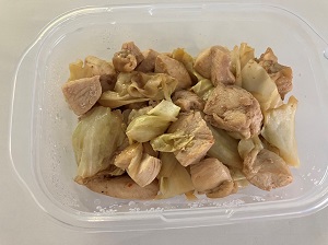 キャベツと鶏の辛味噌炒め