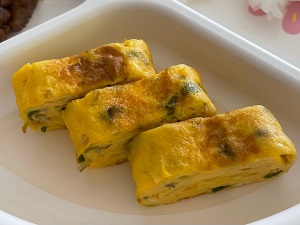ピーマン入り卵焼き