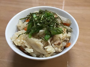 インゲンとゴボウの炊き込みご飯