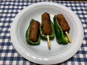 焼き鳥つくねオンザ生ピーマン