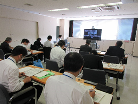 幹事会の様子