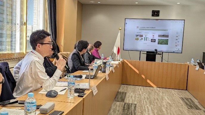 Discussion scene on the day