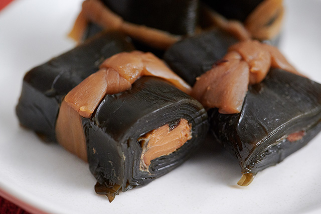 Nishin no Konbumaki(herring rolled in kelp)