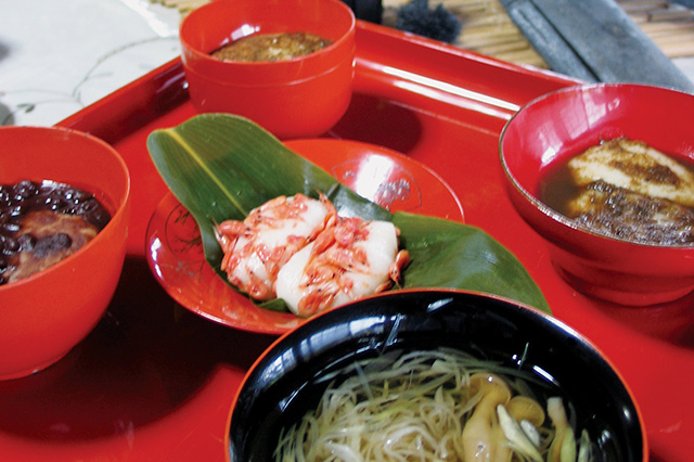 Traditional Mochi Rice Cake Dishes