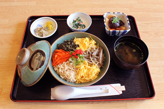 Kusagina no Kakemeshi