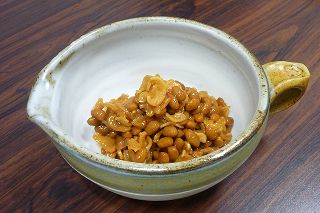 Soboro Natto/Shoboro Natto (Natto mixed with Dried strips of Daikon radish) 
