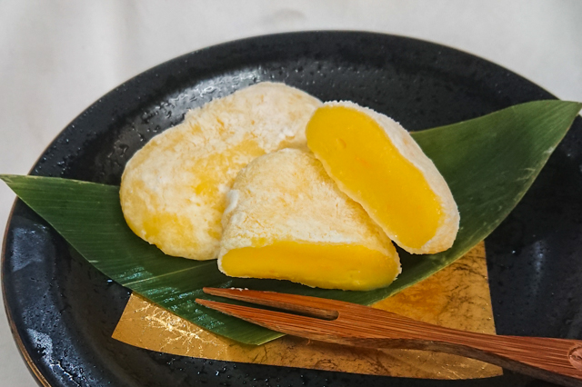 Mikan Mochi (Mandarin Mochi)