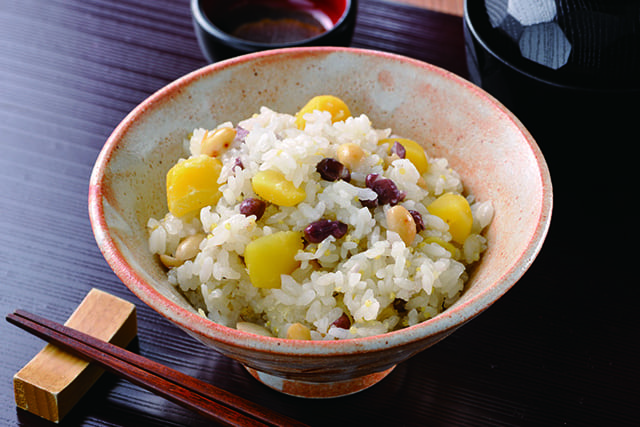 Nara-chameshi (Nara savoury rice with various ingredients)