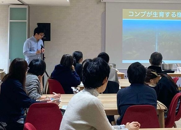 秋田助教による講演