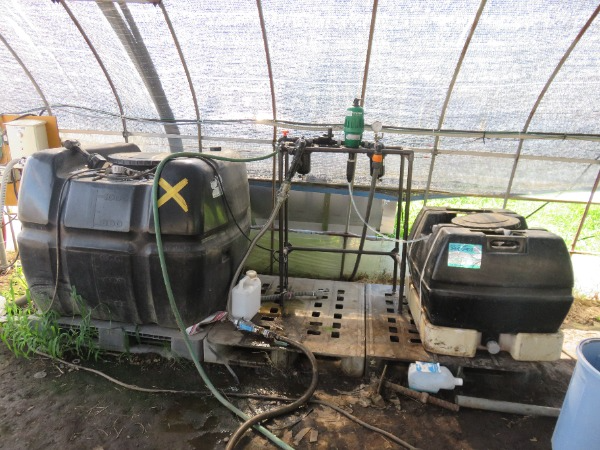 コンピューターで制御し水を送っています