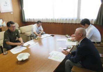 美唄市長と意見交換を行いました。