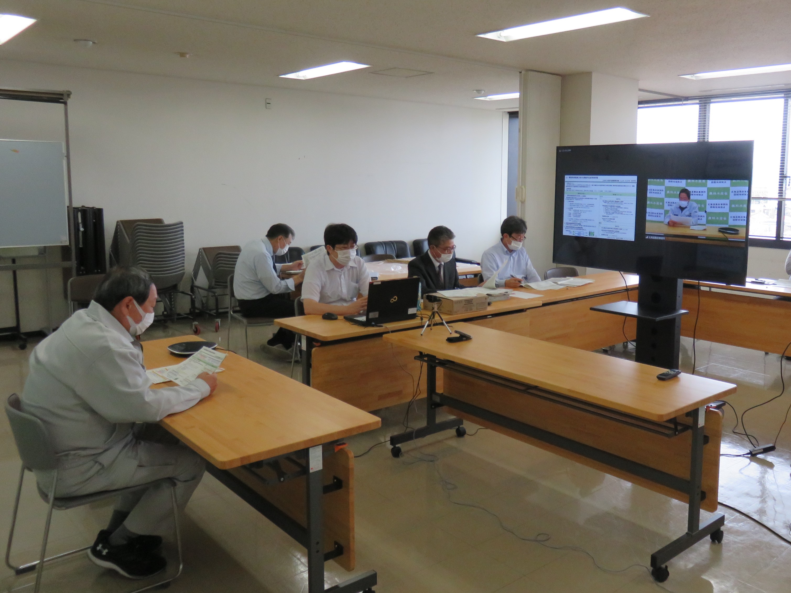 連絡会議