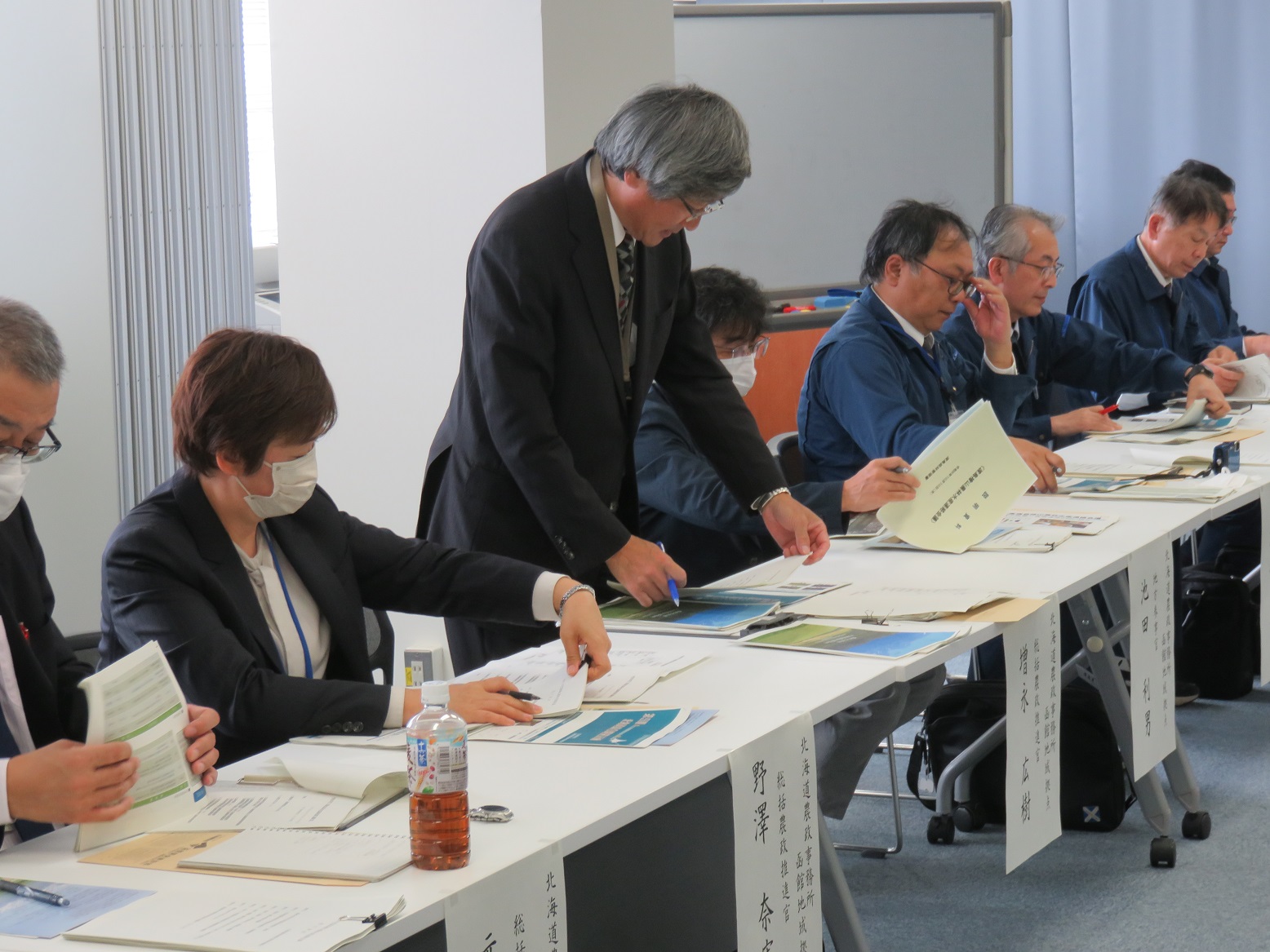 説明する函館地域拠点増永農政推進官