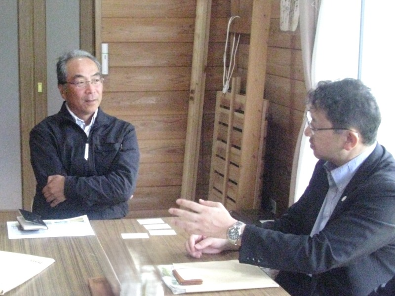 農園おりざの横山代表(左)との意見交換