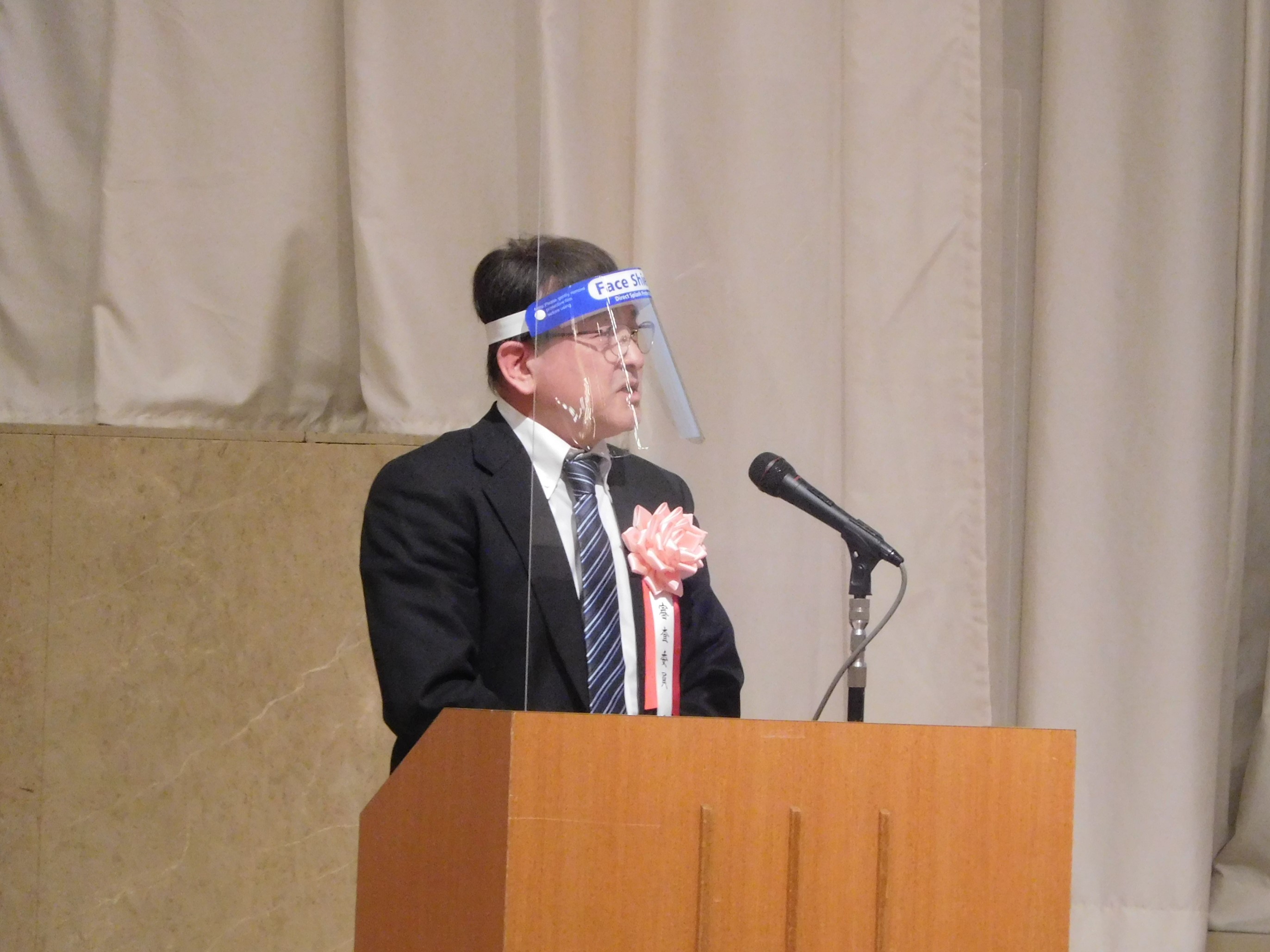 村井委員
