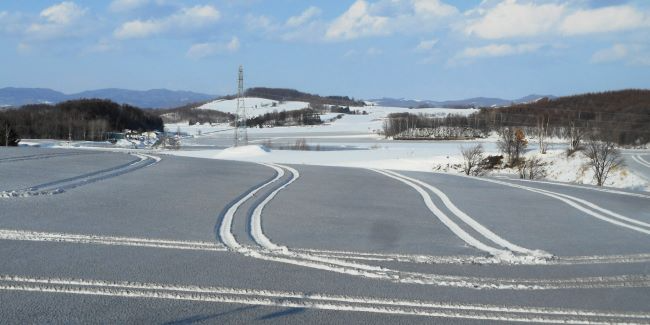 融雪剤が散布された畑の様子2