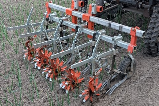 EVクローラ型除草カルチ自動化ロボット②