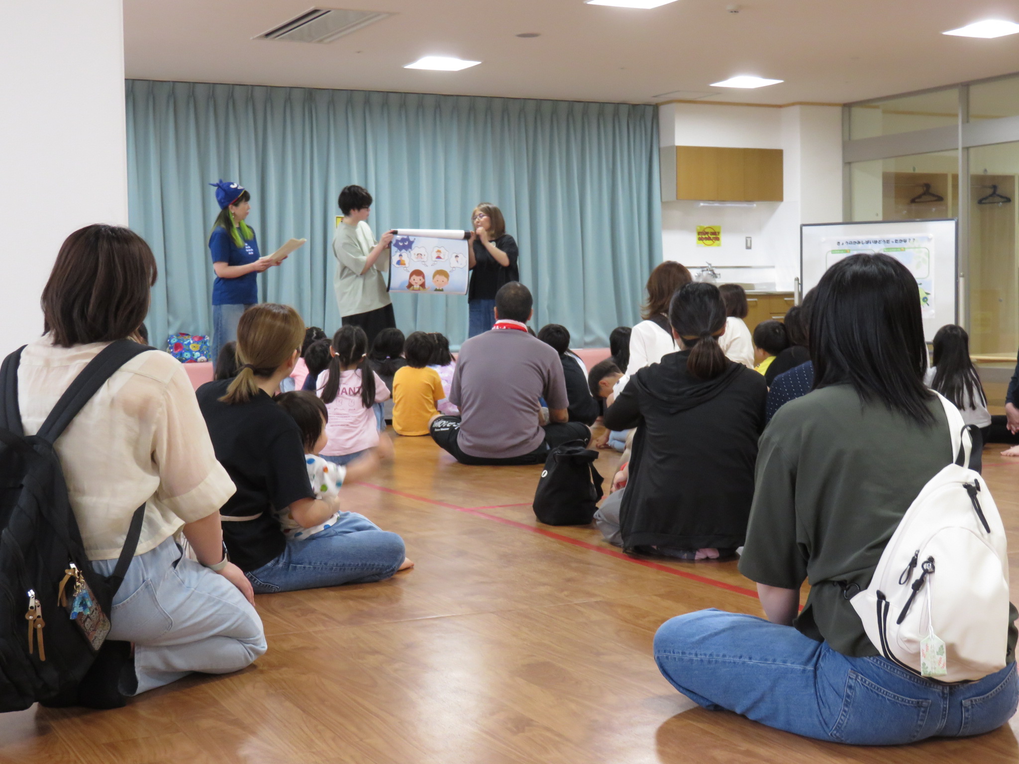 紙芝居実演の様子