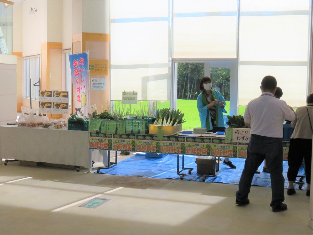 野菜即売会の様子
