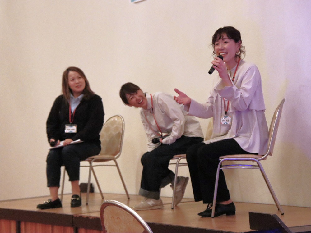 回答するパネリスト