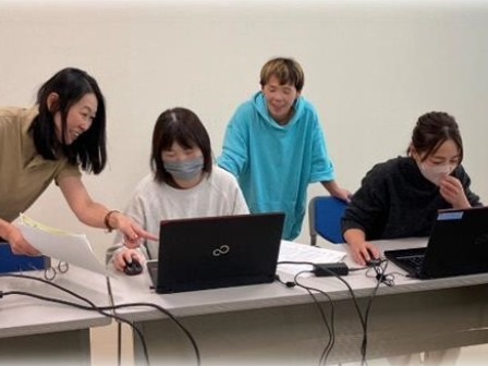 パソコン教室での様子