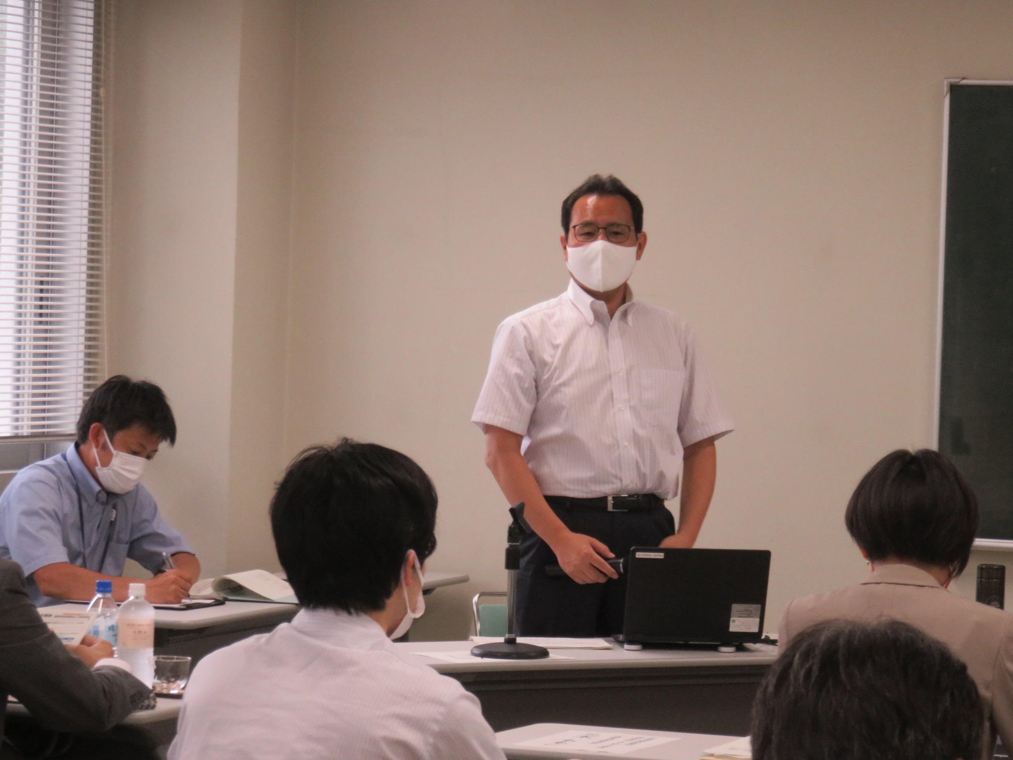 武藤事業支援課長の説明