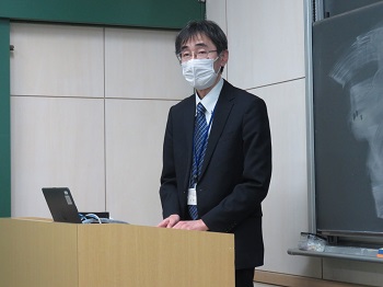 「農業を始める方が使える支援策」について紹介する土田総括農政業務管理官