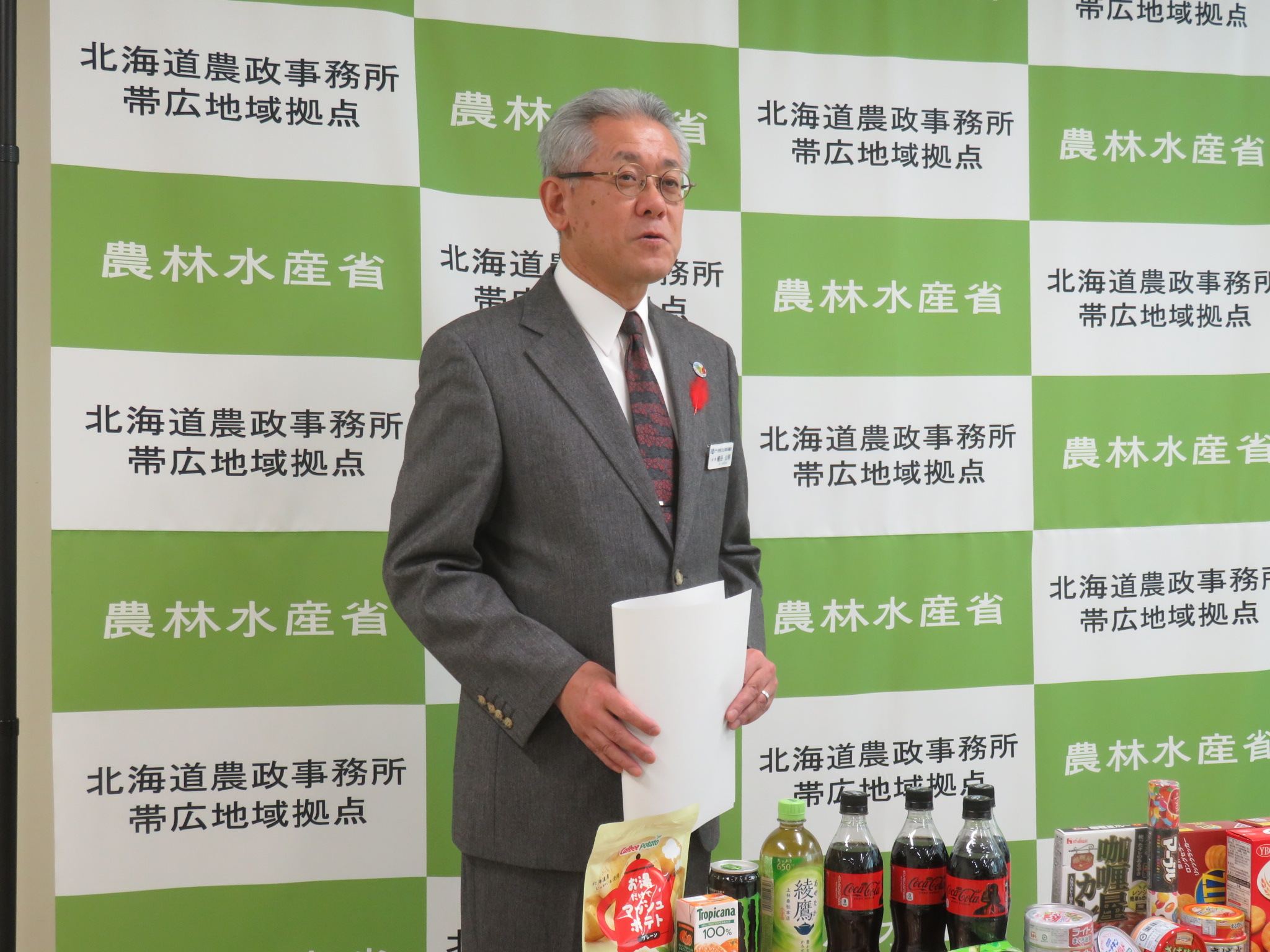 音更町社会福祉協議会のフードバンクの現状について語る植田会長