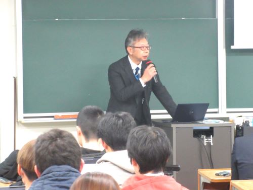 スマート農業について説明する様子