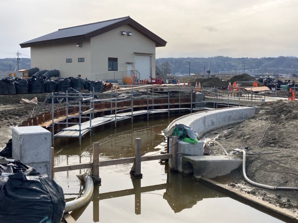 遊水池工護岸工