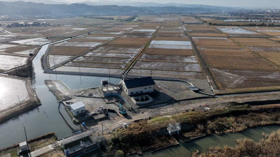 仮締切設置を実施中