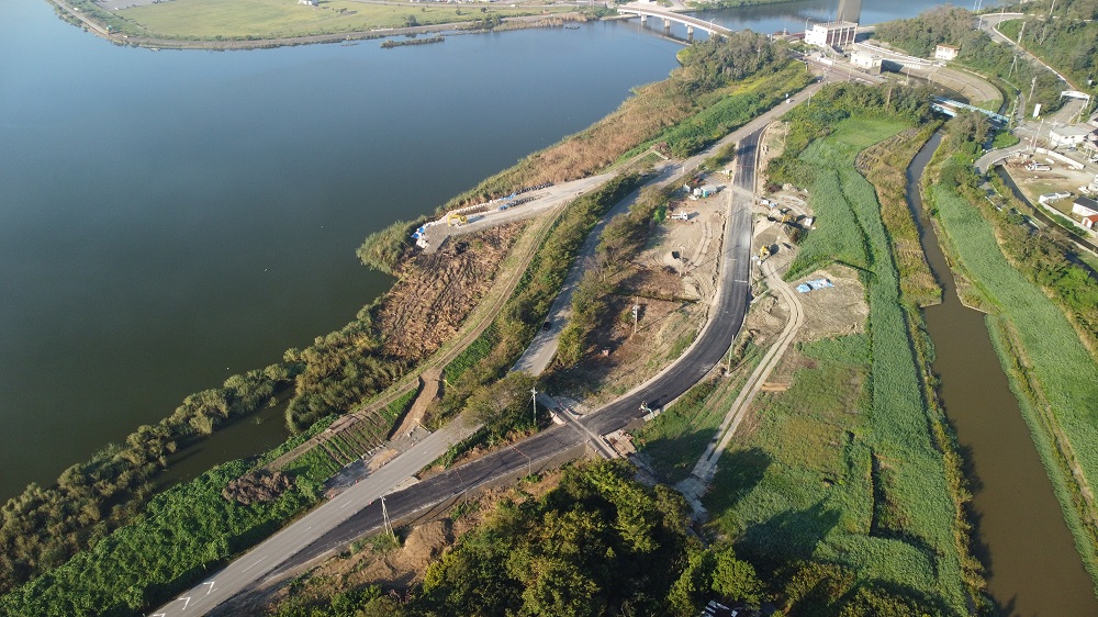 町道仮廻し道路工