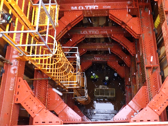 到達立坑内部の様子