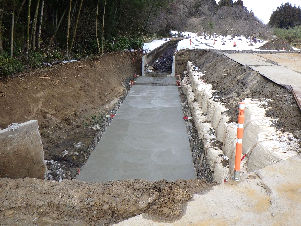 松岡川左岸側既設用水路との接続部