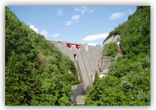 内の倉ダム（下流より望む）