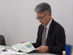 情報提供を行う井田地方調整官