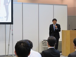 講演の様子