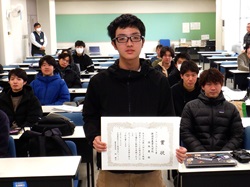 受賞した保坂慶氏