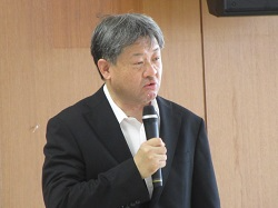 祝辞を述べる岡本地方参事官(富山県主要農作物種子協会通常総会)