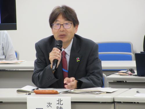 園田局次長