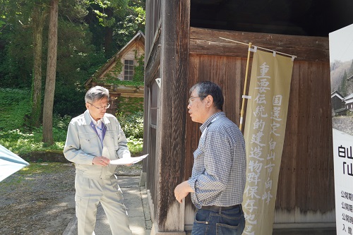 重要伝統的建造物保存地区（旧山岸家）の視察