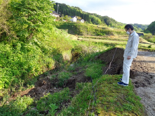 農地法面の崩落（能登町）
