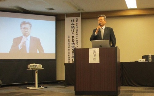 内畠局次長